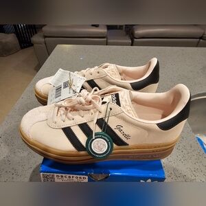 Womens Adidas Gazelle Bold Womder Quartz